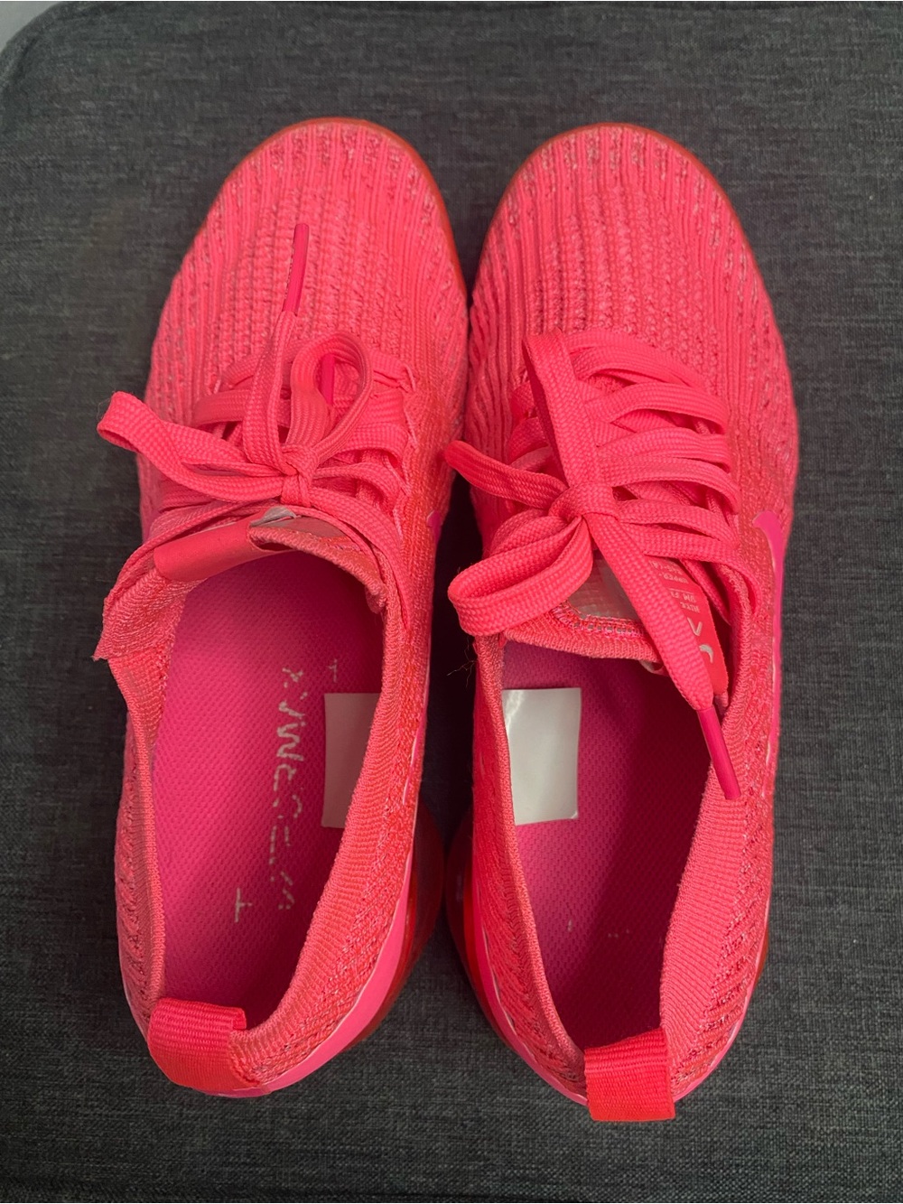 Nike Air VaporMax Flyknit 3 - Triple Pink - Picture 5 of 7